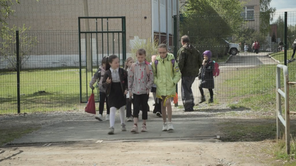 Mr. Nobody mod Putin 01:03:35.94 - 01:05:24.46